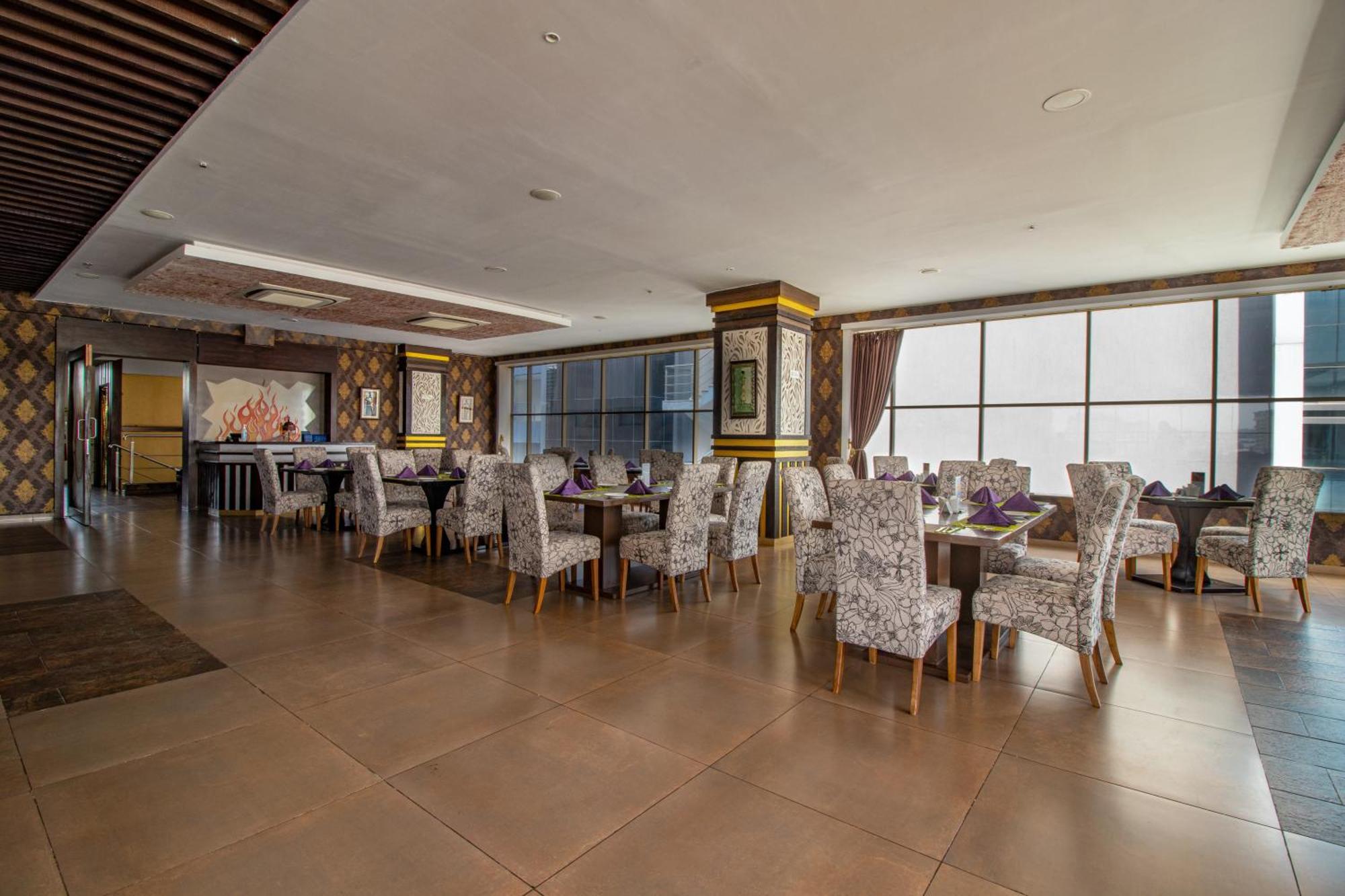 Golden Tulip Westlands Nairobi Hotel Екстериор снимка
